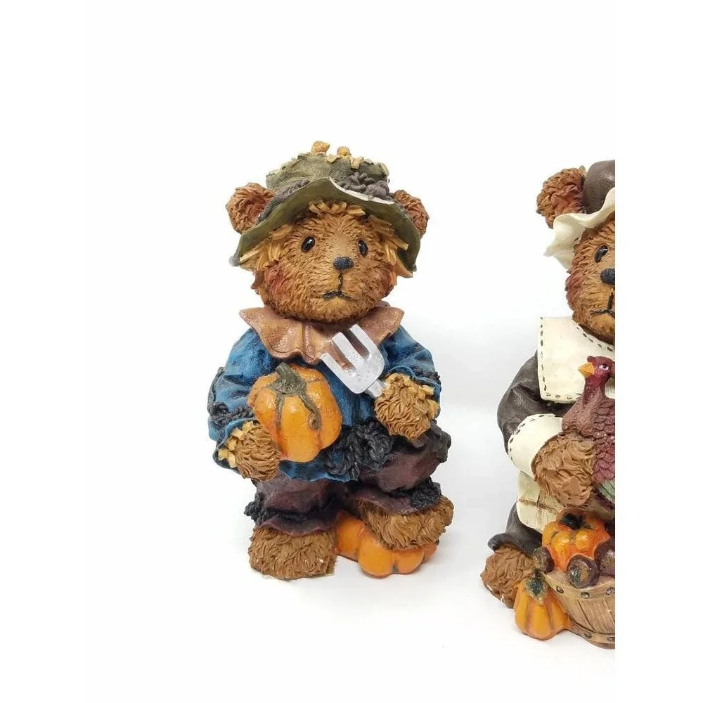 Vtg Harvest bear resin figurine Thanksgiving fall home decor set of 2 farmhouse